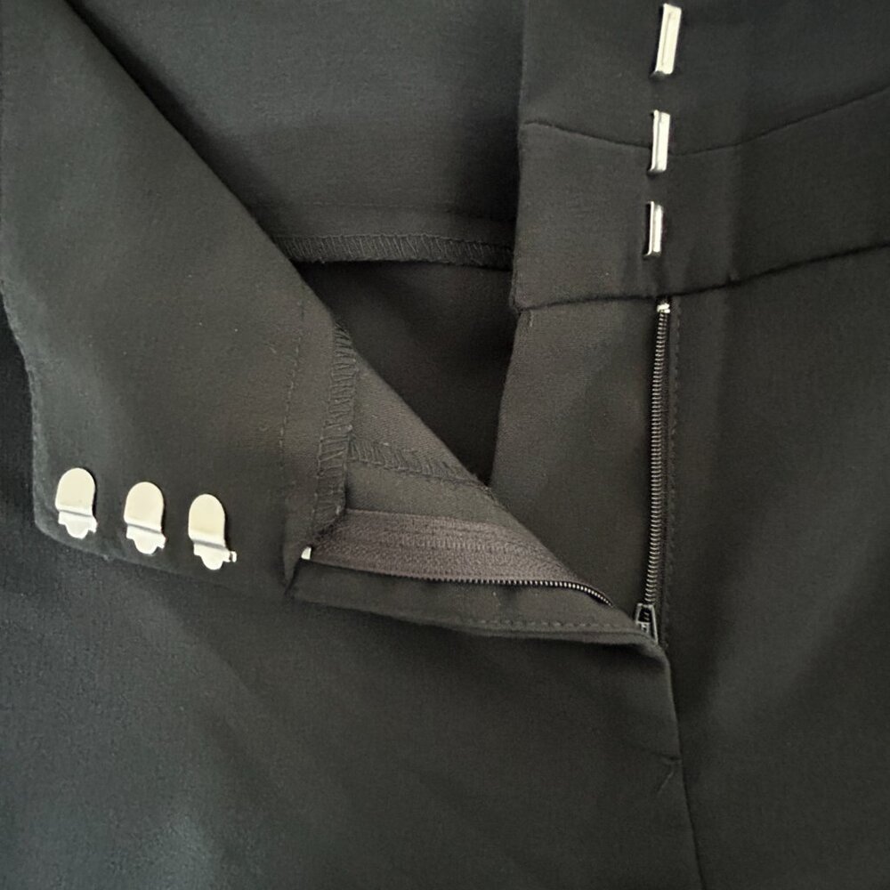 Capris - Picture 3 of 3